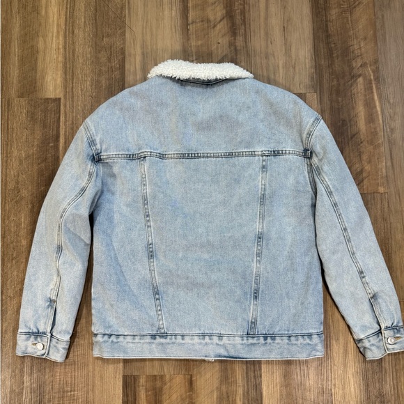 Pacsun Light Blue Denim Jacket with Sherpa Collar - Picture 13 of 16